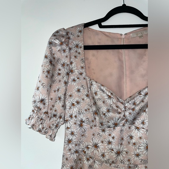Wayf Blush Pink White Daisy Flower Pattern Midi Dress Size M - Picture 3 of 10